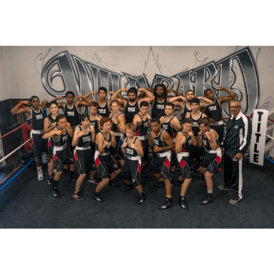 Оригинальная Детская Боксерская Форма TITLE Aerovent Elite Amateur Boxing Set 8 - Black/Red