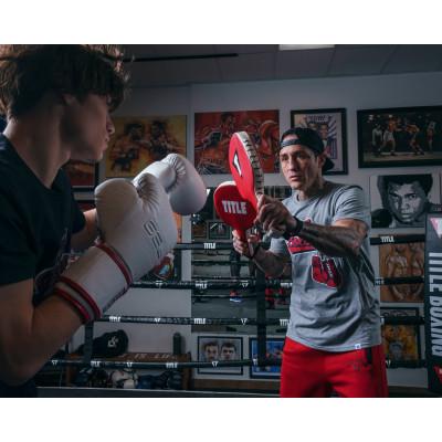 Оригинальные Боксерские Тренировочные Ракетки TITLE Boxing Punch Training Paddles - Red/White