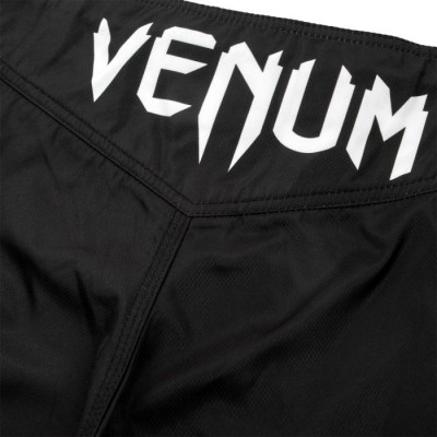Оригинальные Шорты Venum Light 3.0 Fightshorts - Black/White